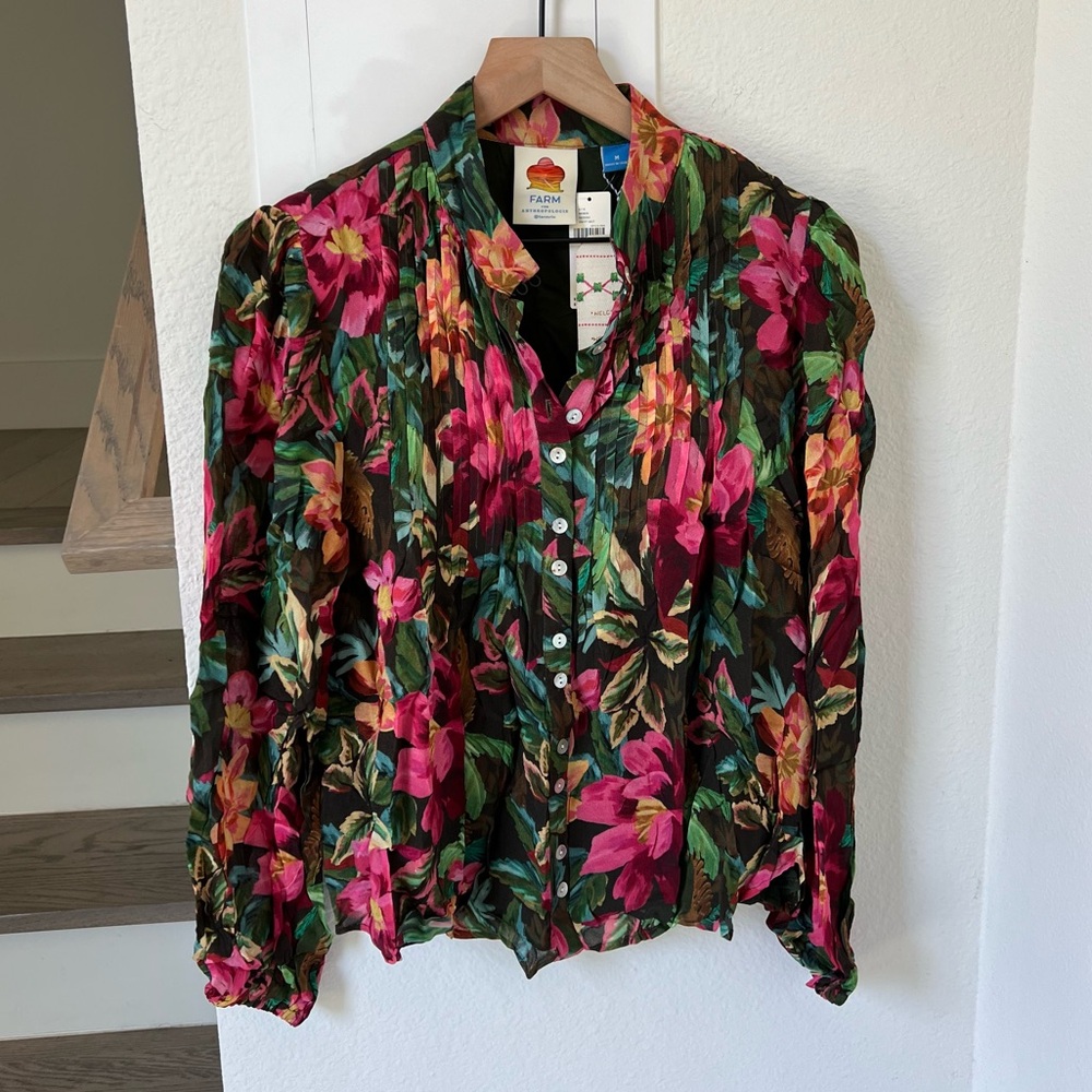 NWT FARM Rio + Anthropologie Pintucked Buttondown Blouse Top in Floral Print - Picture 4 of 9